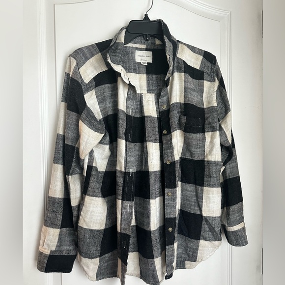 American Eagle Outfitters Tops - American Eagle Women’s Boyfriend Fit Button Down Flannel Top